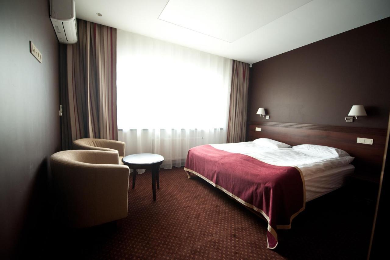 Bed and Breakfast Dubingiu Zirgynas Dubingiai Habitación foto